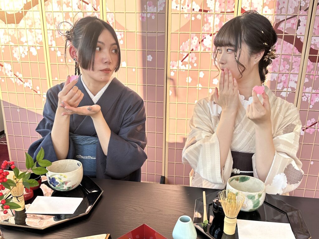 Tea Ceremony & Matcha Making TIA Arashiyama Shop