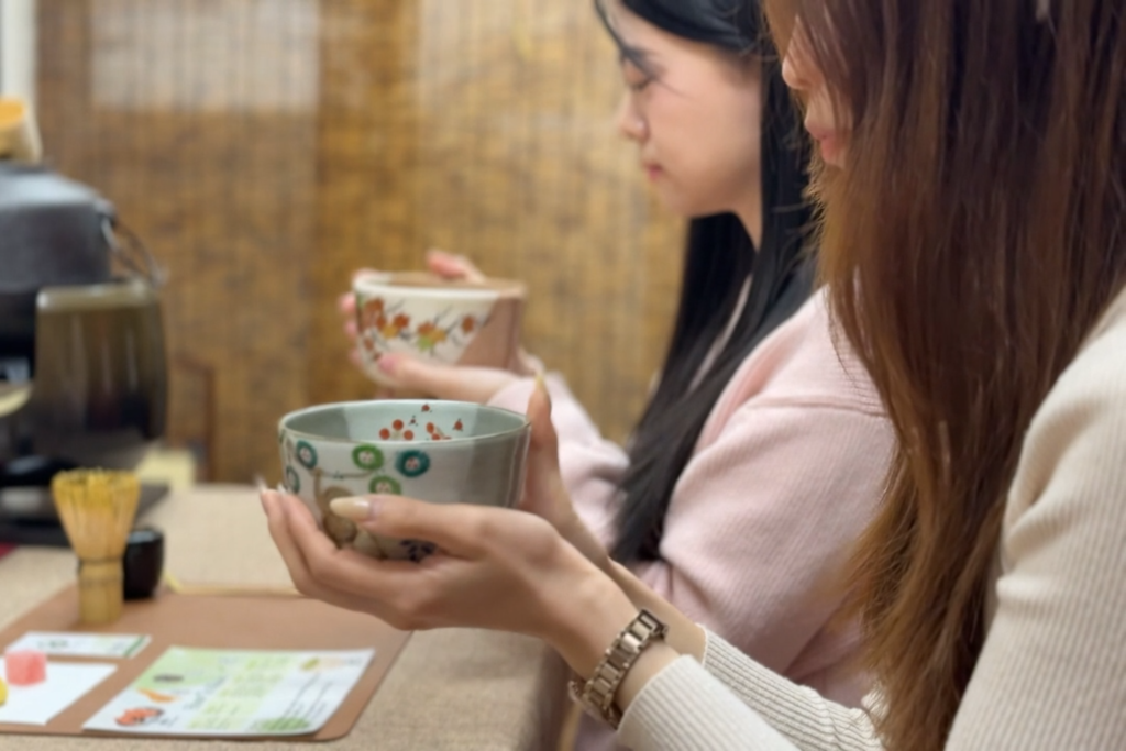 Tea Ceremony Asakusa | Tokyo Tea Ceremony with Kimono | TIA